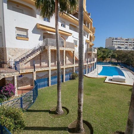 C43 - Family House With Terrace And Shared Pool Villa Benalmadena Bagian luar foto