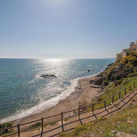 C43 - Family House With Terrace And Shared Pool Villa Benalmadena Bagian luar foto