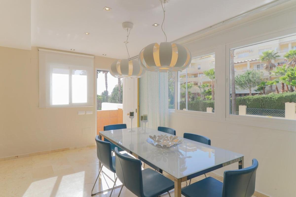 C43 - Family House With Terrace And Shared Pool Villa Benalmadena Bagian luar foto
