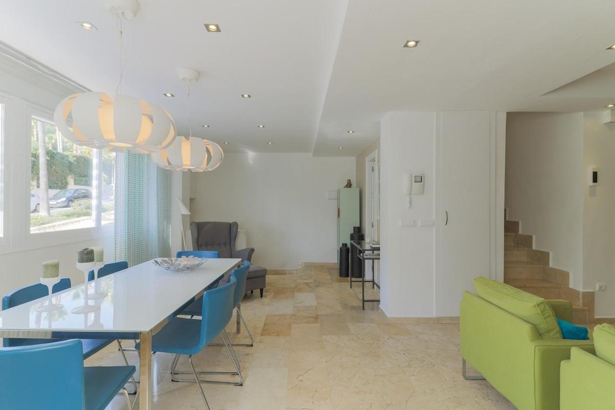 C43 - Family House With Terrace And Shared Pool Villa Benalmadena Bagian luar foto