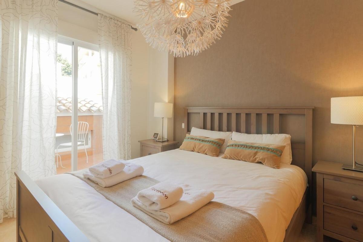 C43 - Family House With Terrace And Shared Pool Villa Benalmadena Bagian luar foto