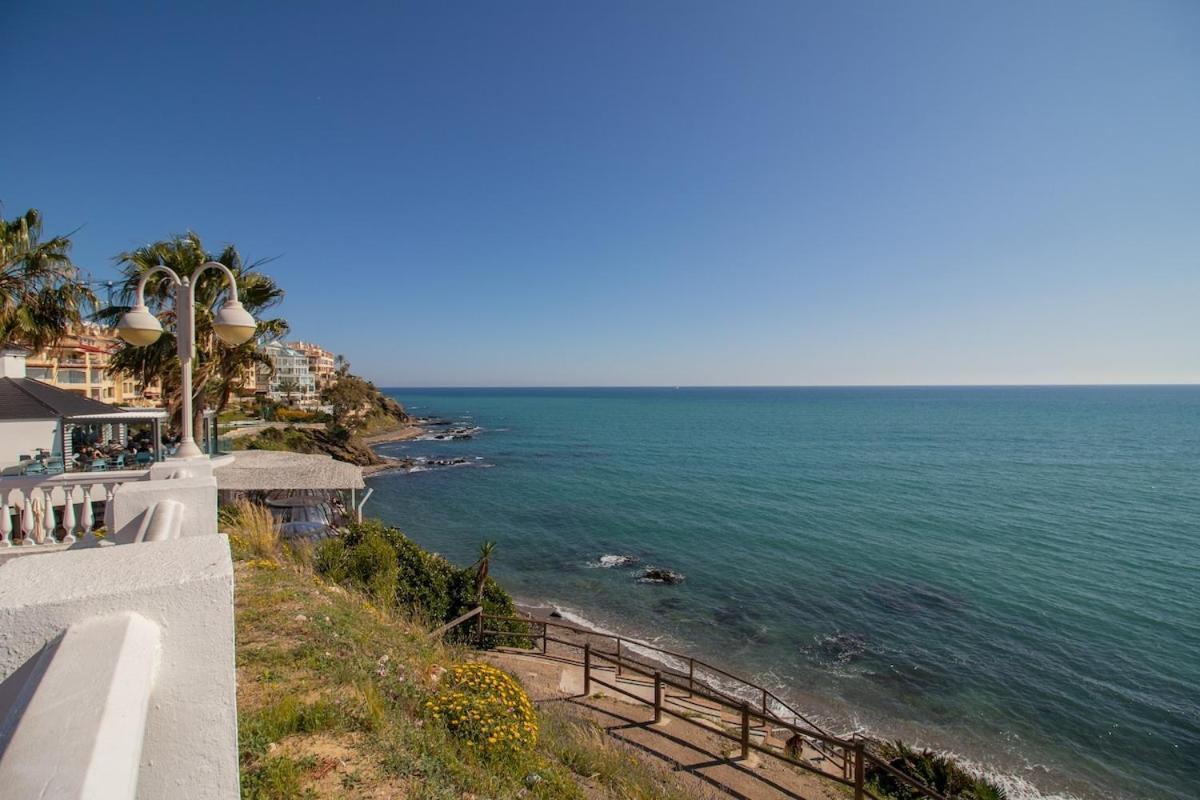C43 - Family House With Terrace And Shared Pool Villa Benalmadena Bagian luar foto